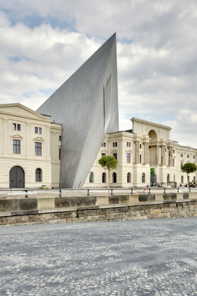 Dresden’s Military History Museum / Daniel Libeskind