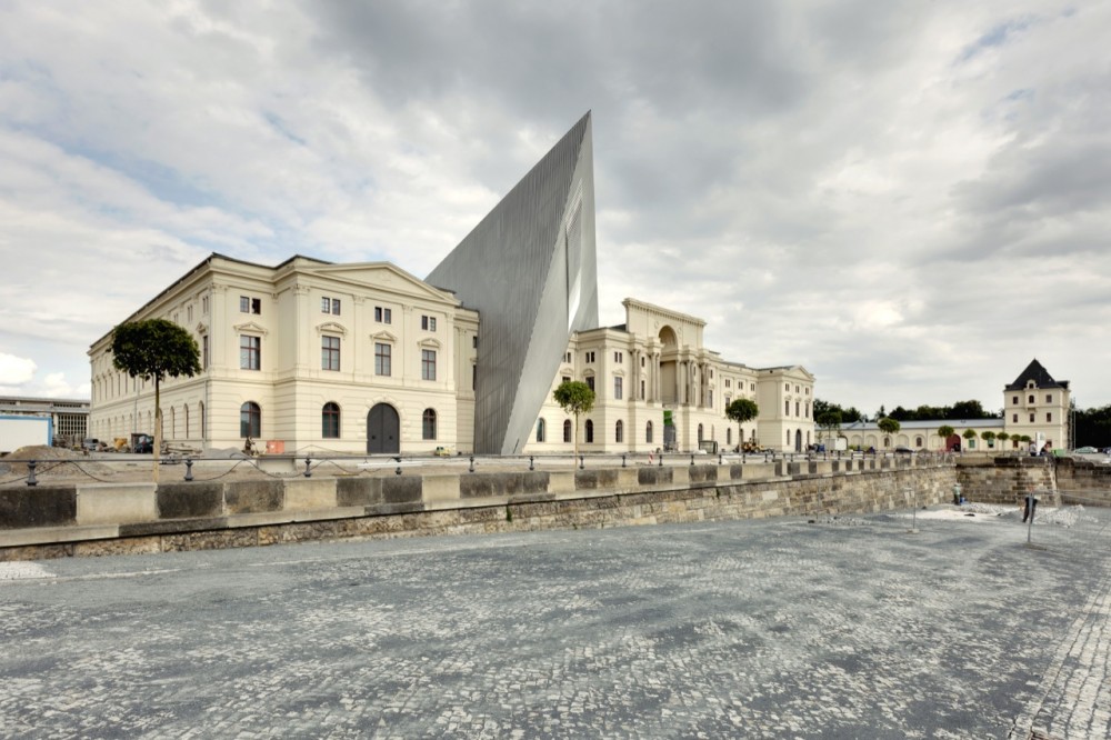 Dresden’s Military History Museum / Daniel Libeskind