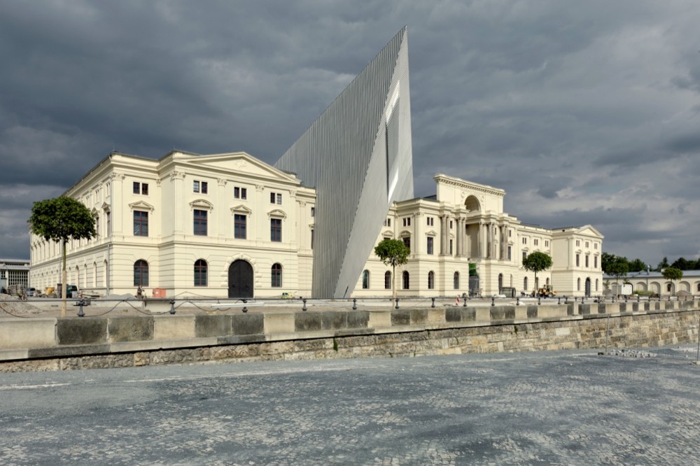 Dresden’s Military History Museum / Daniel Libeskind