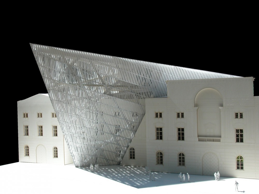 Dresden’s Military History Museum / Daniel Libeskind