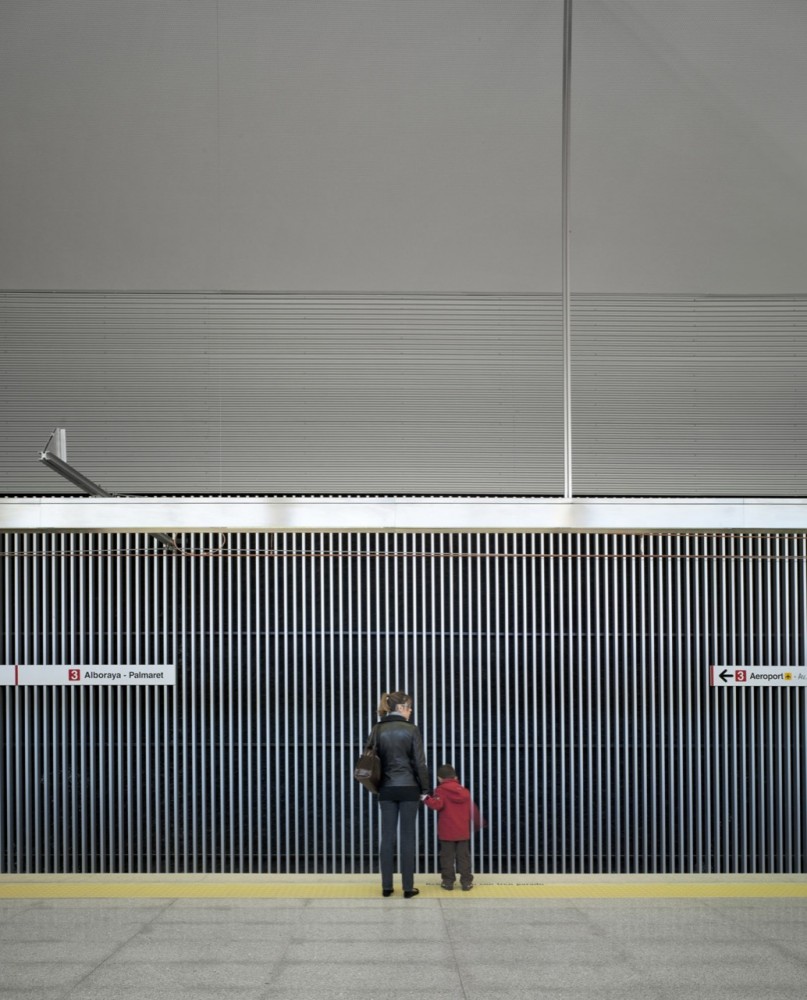 Palmaret-Alboraya Train Station / Rstudio