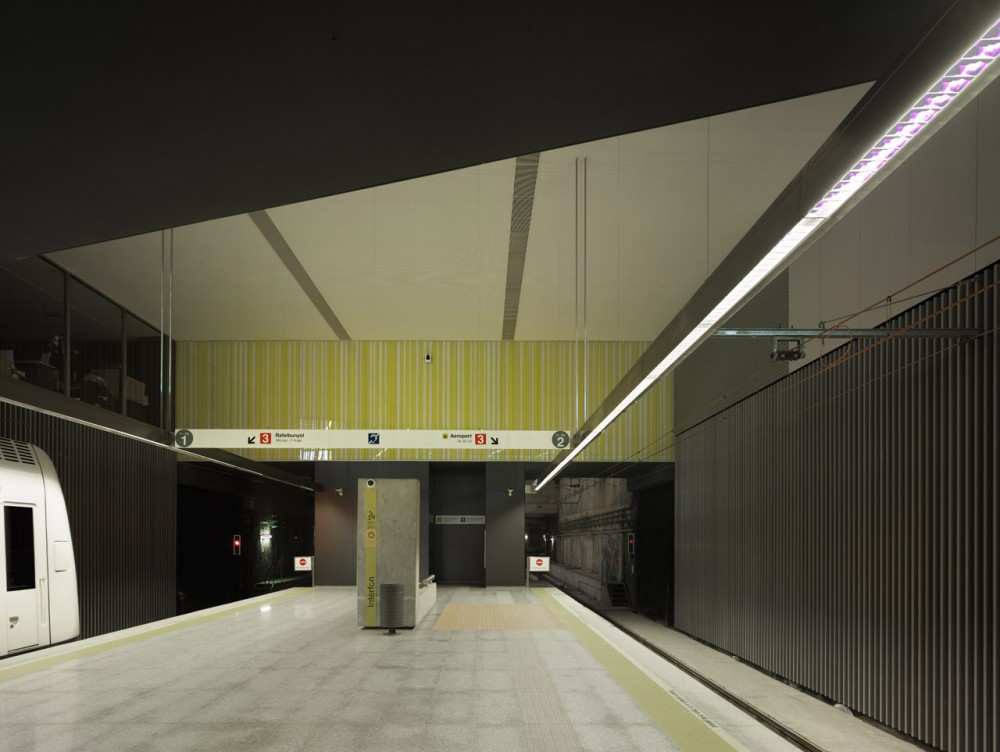 Palmaret-Alboraya Train Station / Rstudio