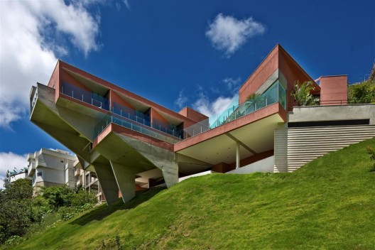 Vila Castela Residence / Anastasia Arquitetos (1)