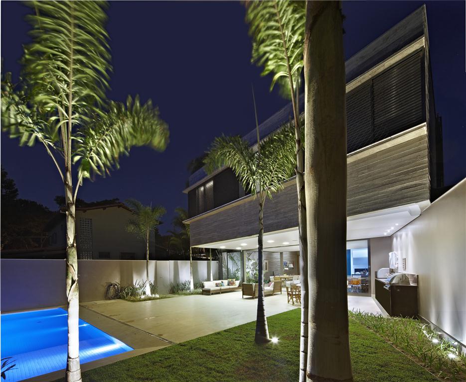 Belvedere Residence / Anastasia Arquitetos