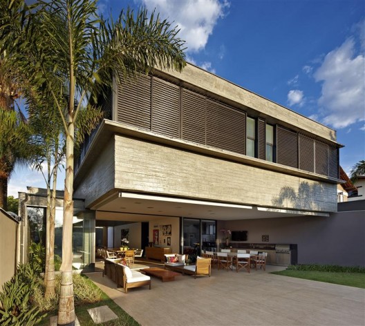 Belvedere Residence / Anastasia Arquitetos (1)