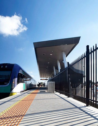 Wendouree Railway Station / Hassell with Parsons Brinckerhoff