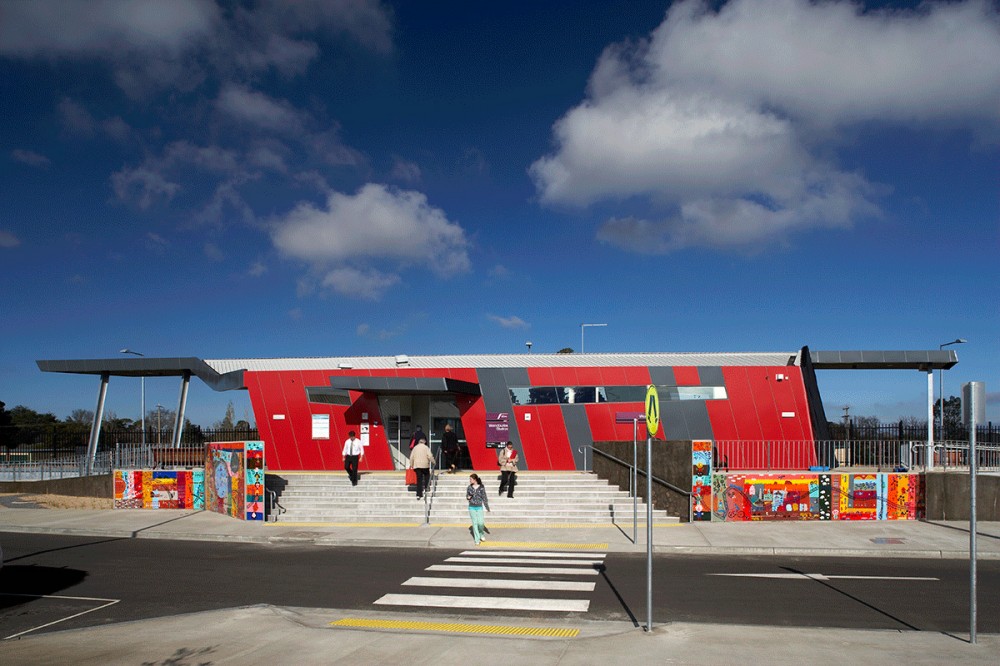 Wendouree Railway Station / Hassell with Parsons Brinckerhoff