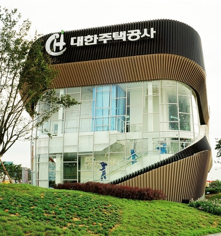 Jugong Pavilion / poly.m.ur