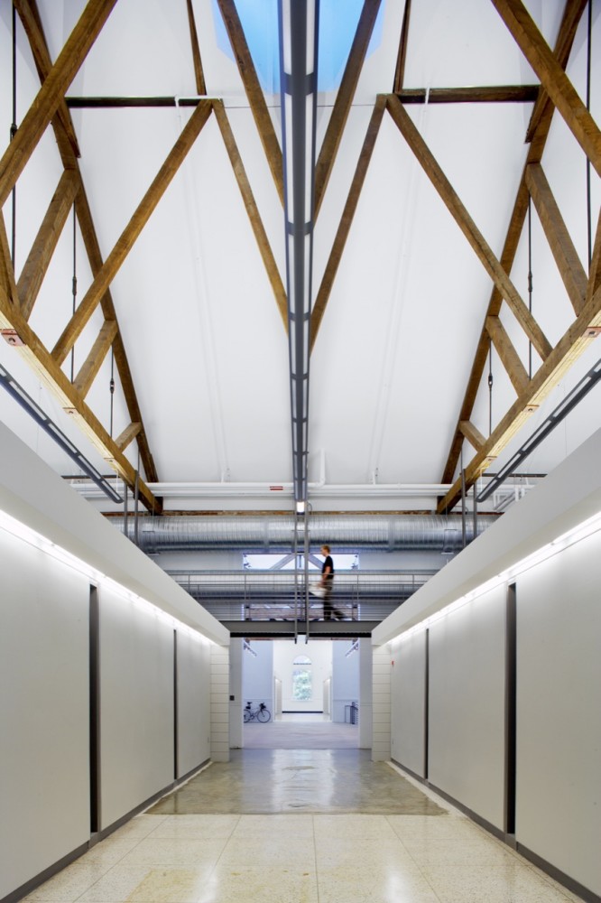 Leazar Hall Renovation + Additions / Cannon Architects