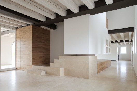 Renovation of a Farmhouse / EXiT architetti associati (31)