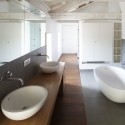 Renovation of a Farmhouse / EXiT architetti associati (16) Renovation of a Farmhouse / EXiT architetti associati (16) © Silvia Longhi