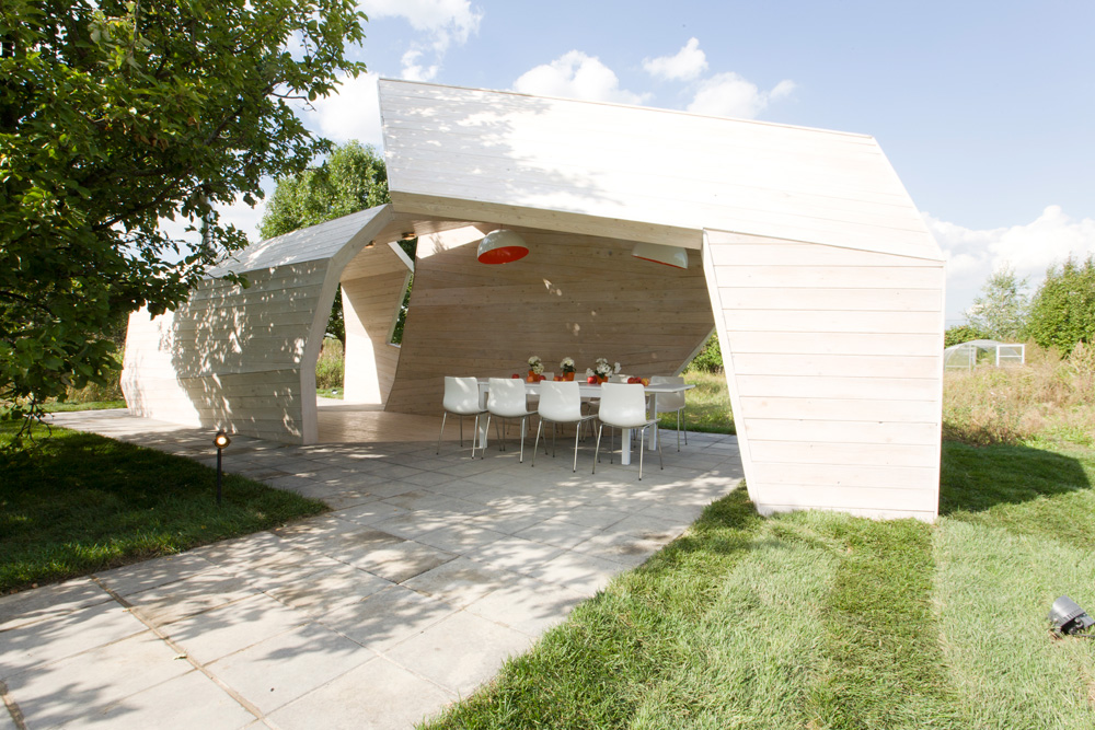 Gazebo for TV Show / za bor Architects