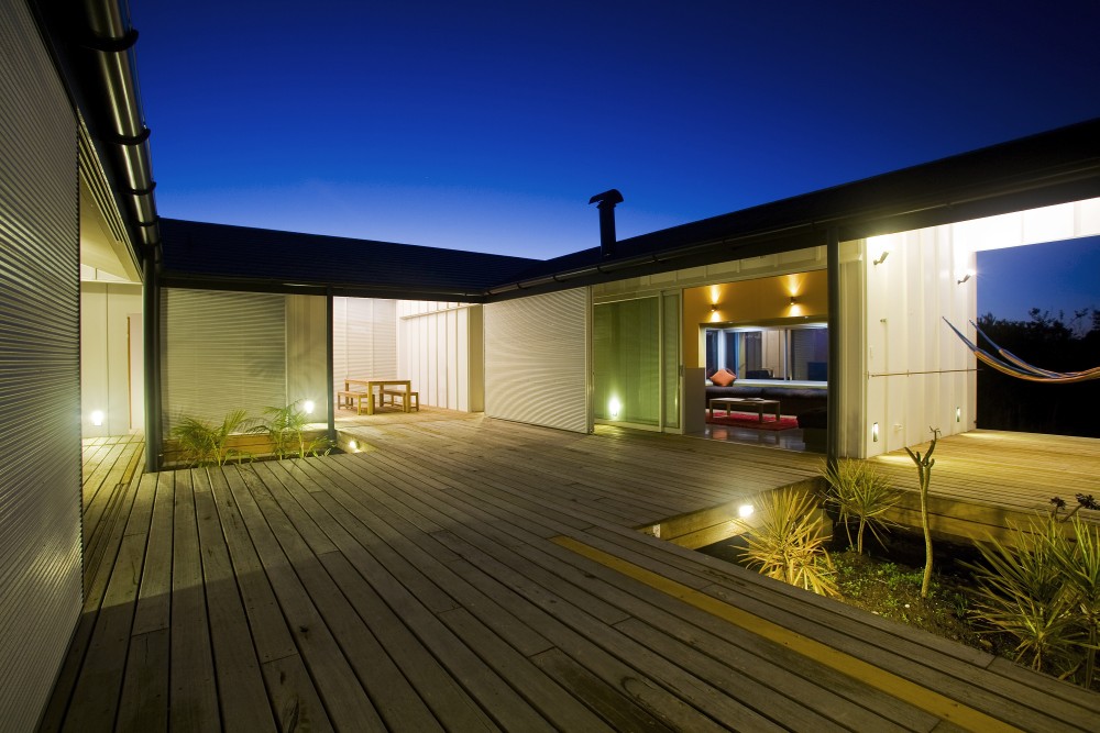 Beach House / Bourne Blue Architecture