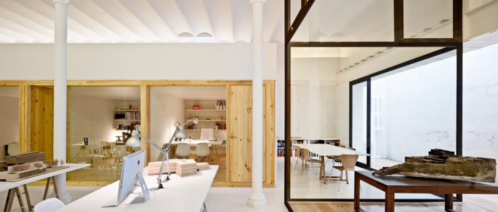 Multidisciplinary Design Studio / Josep Ferrando + Román Ortega