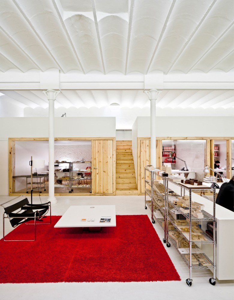 Multidisciplinary Design Studio / Josep Ferrando + Román Ortega