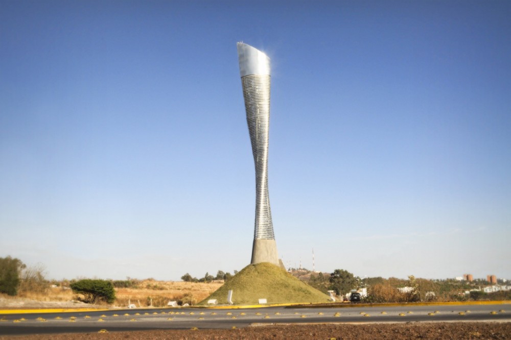 Bicentennial Torch / José Pareja + Jesús Hernández