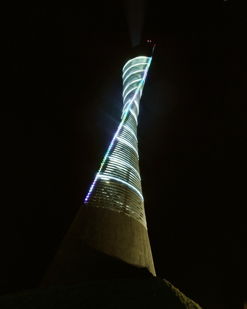 Bicentennial Torch / José Pareja + Jesús Hernández