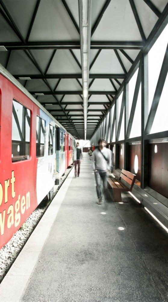 Train Store in Ribes de Freser / Sau Taller d’Arquitectura