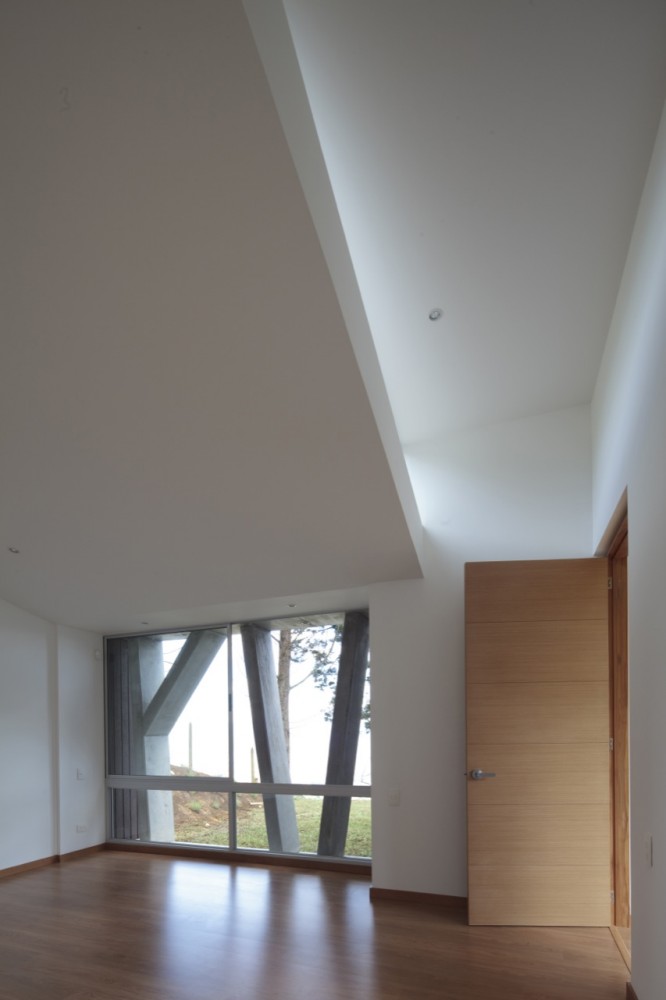 Casa M / Plan B Arquitectos