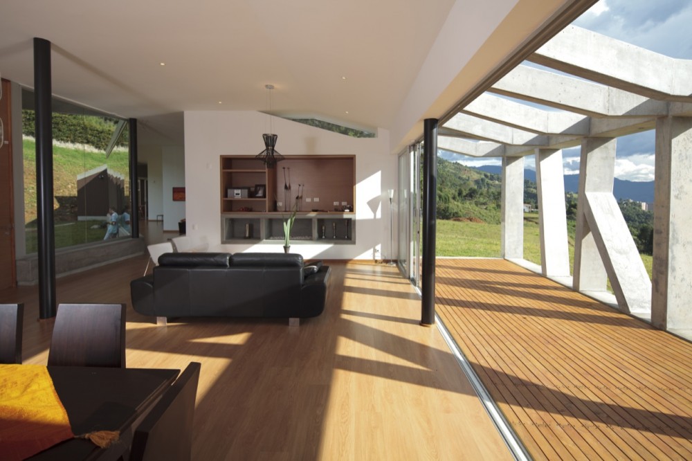 Casa M / Plan B Arquitectos