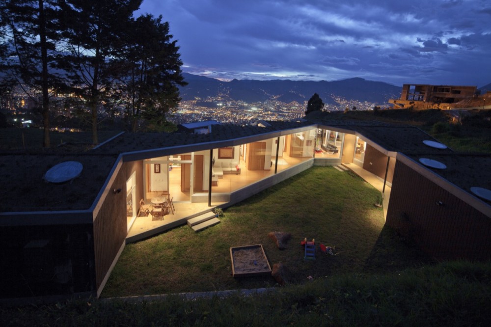 Casa M / Plan B Arquitectos