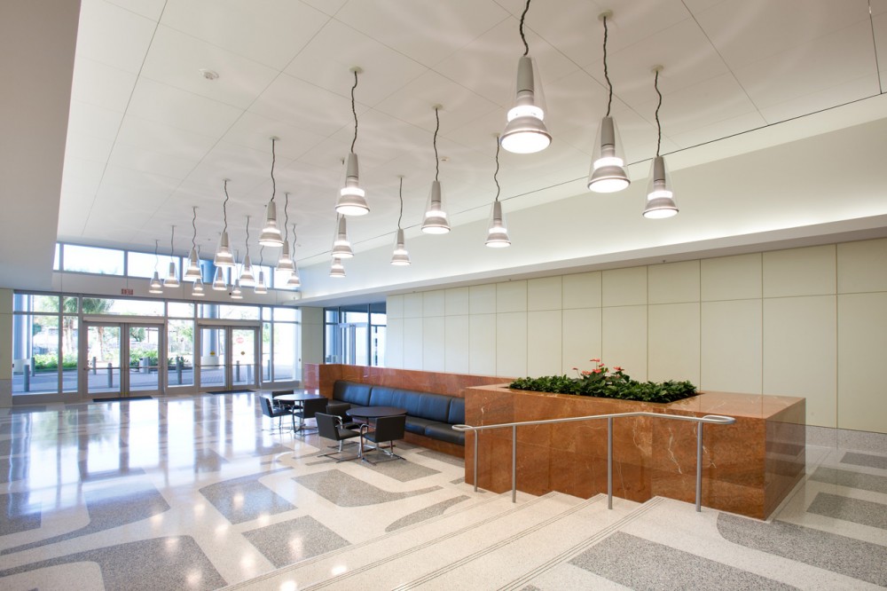 University of Miami Life Science & Technology Park / ZGF Architects