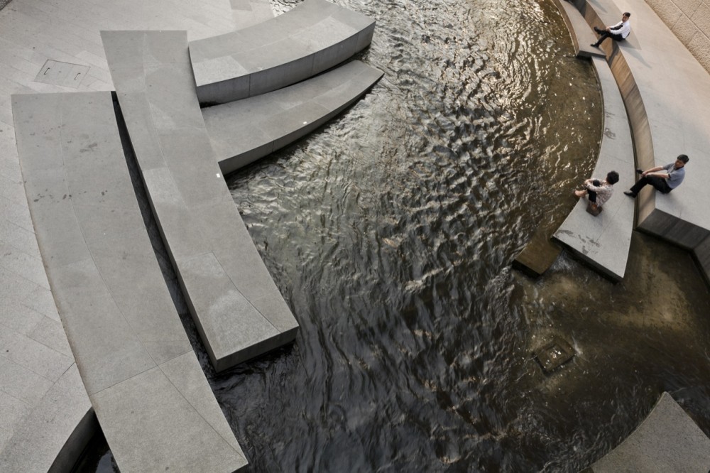 ChonGae Canal Restoration Project / Mikyoung Kim Design