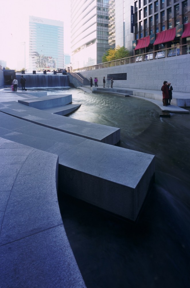 ChonGae Canal Restoration Project / Mikyoung Kim Design