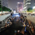 ChonGae Canal Restoration Project / Mikyoung Kim Design (7) ChonGae Canal Restoration Project / Mikyoung Kim Design (7) © Taeoh Kim