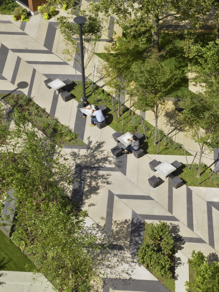 Levinson Plaza, Mission Park / Mikyoung Kim Design