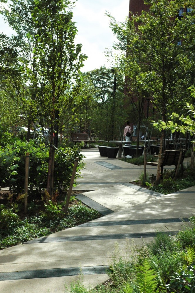 Levinson Plaza, Mission Park / Mikyoung Kim Design
