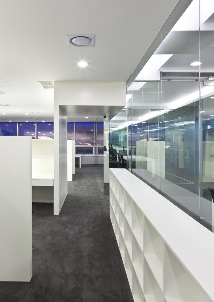 Social Incubating Center / Hyunjoon Yoo Architects