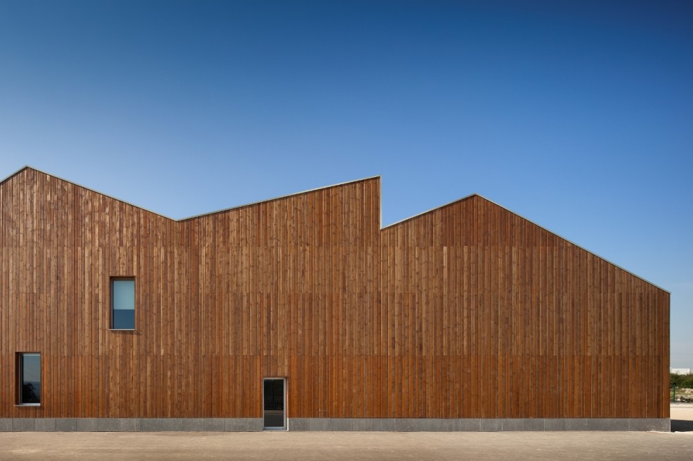 Mouriz School / Atelier Nuno Lacerda Lopes