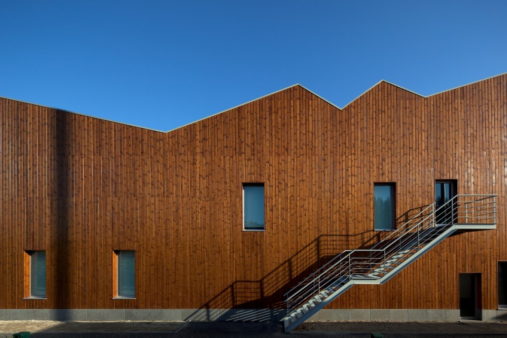 Mouriz School / Atelier Nuno Lacerda Lopes