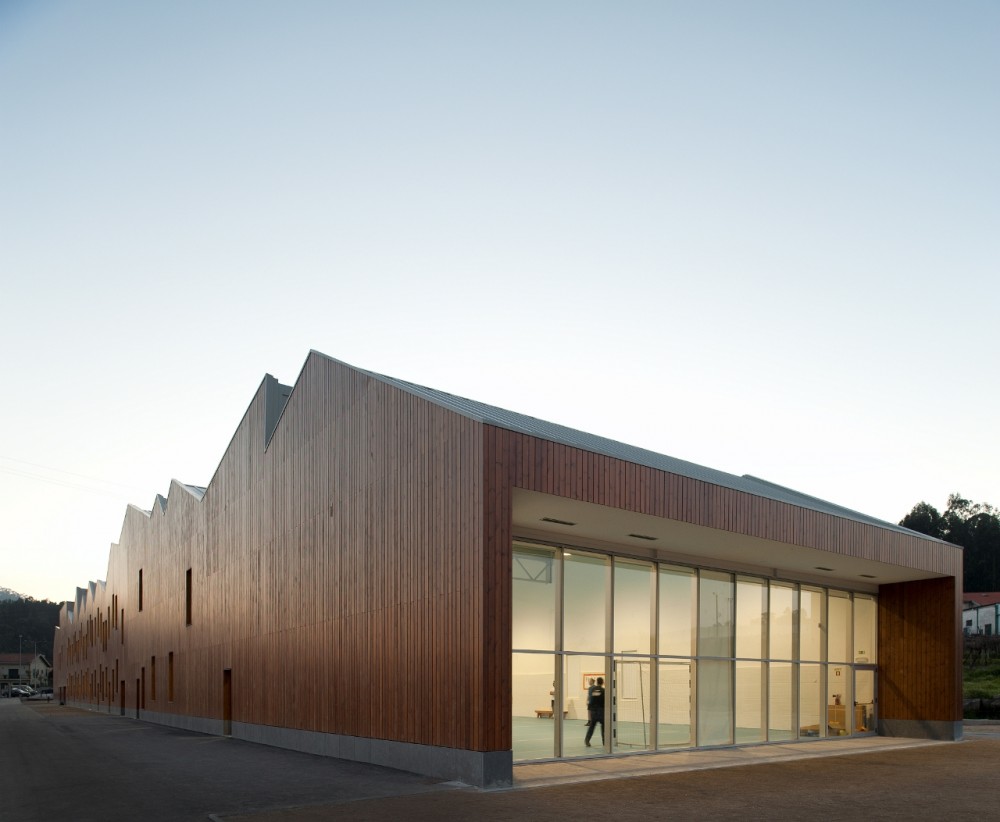 Mouriz School / Atelier Nuno Lacerda Lopes