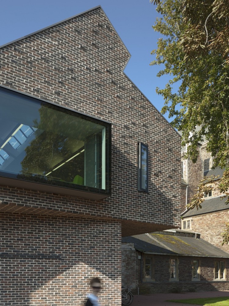 Kings College Library / Mitchell Taylor Workshop