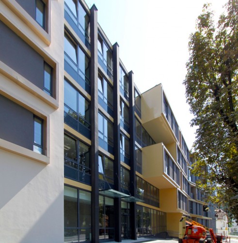 Home for the Elderly / Ravnikar Potokar Arhitekturni (15)