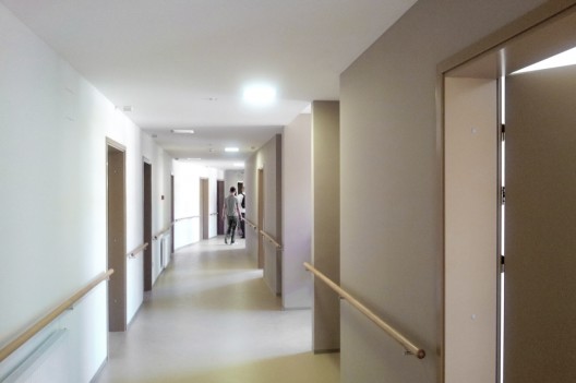 Home for the Elderly / Ravnikar Potokar Arhitekturni (11)