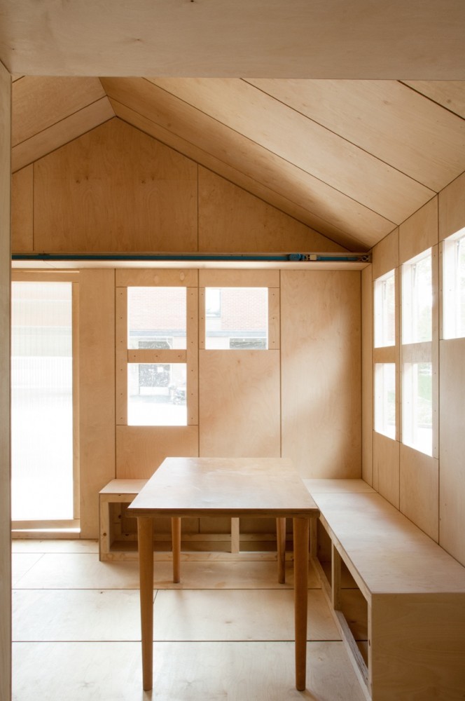 Liina Transitional Shelter / Aalto University Wood Program