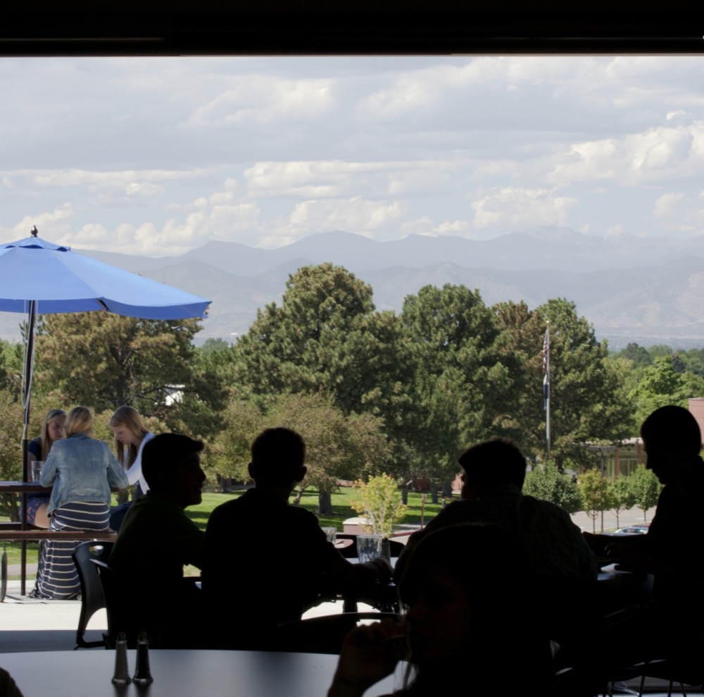 Kent Denver Dining Hall / Semple Brown Design