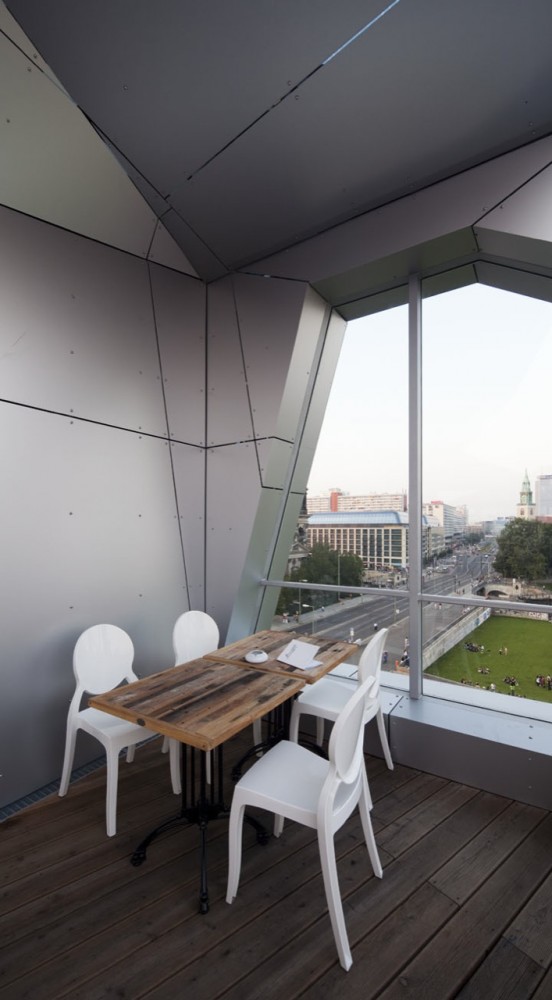Humboldt Box | Berlin / Krüger Schuberth Vandreike