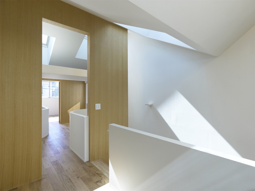 Gate / mihadesign