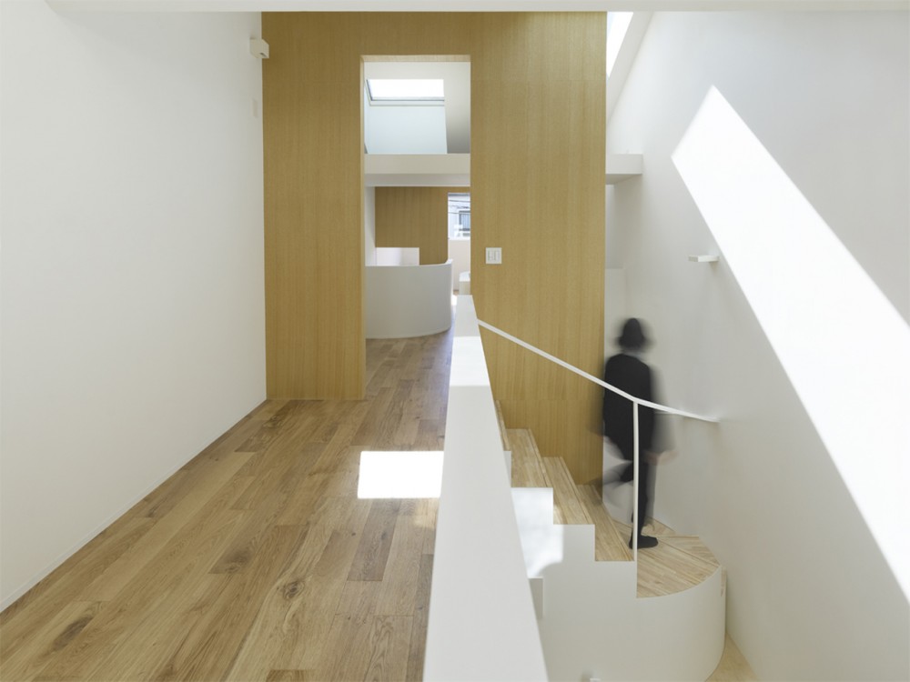 Gate / mihadesign