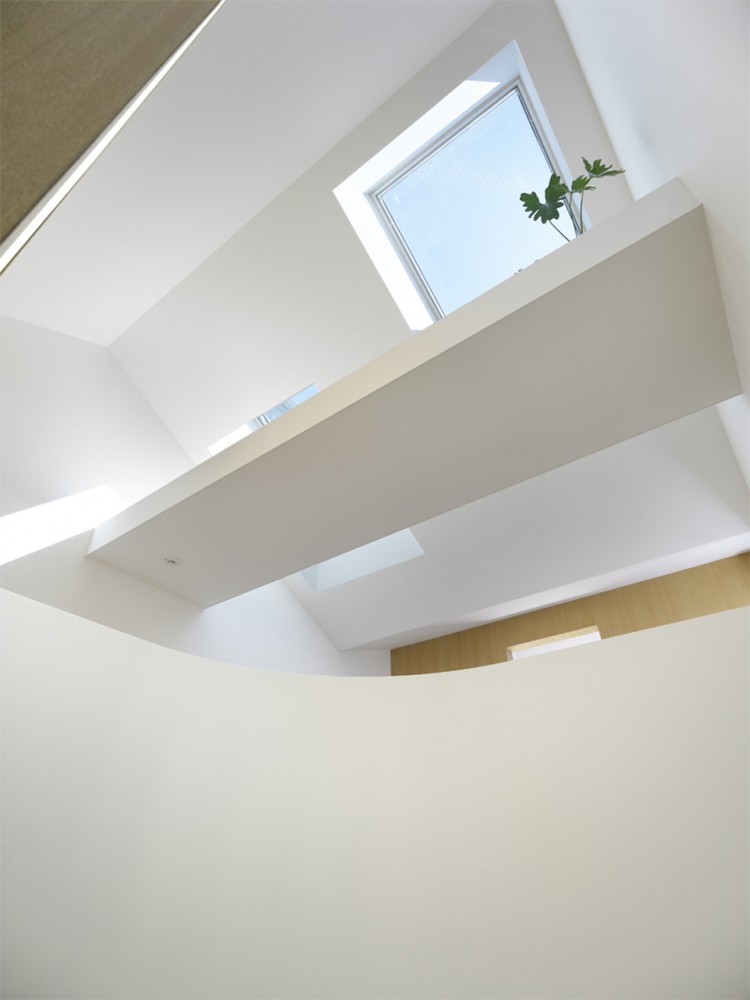Gate / mihadesign