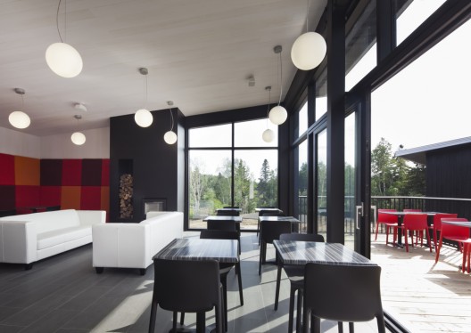 Station BLÜ / Blouin Tardif Architecture-Environnement (6)
