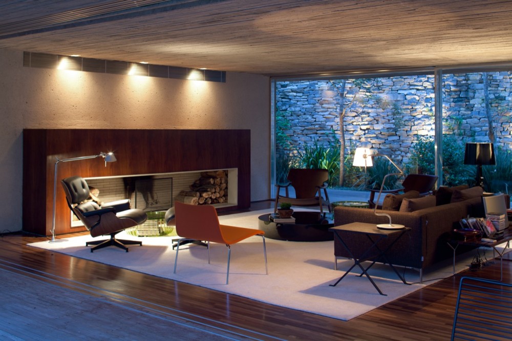 Chimney House / Marcio Kogan