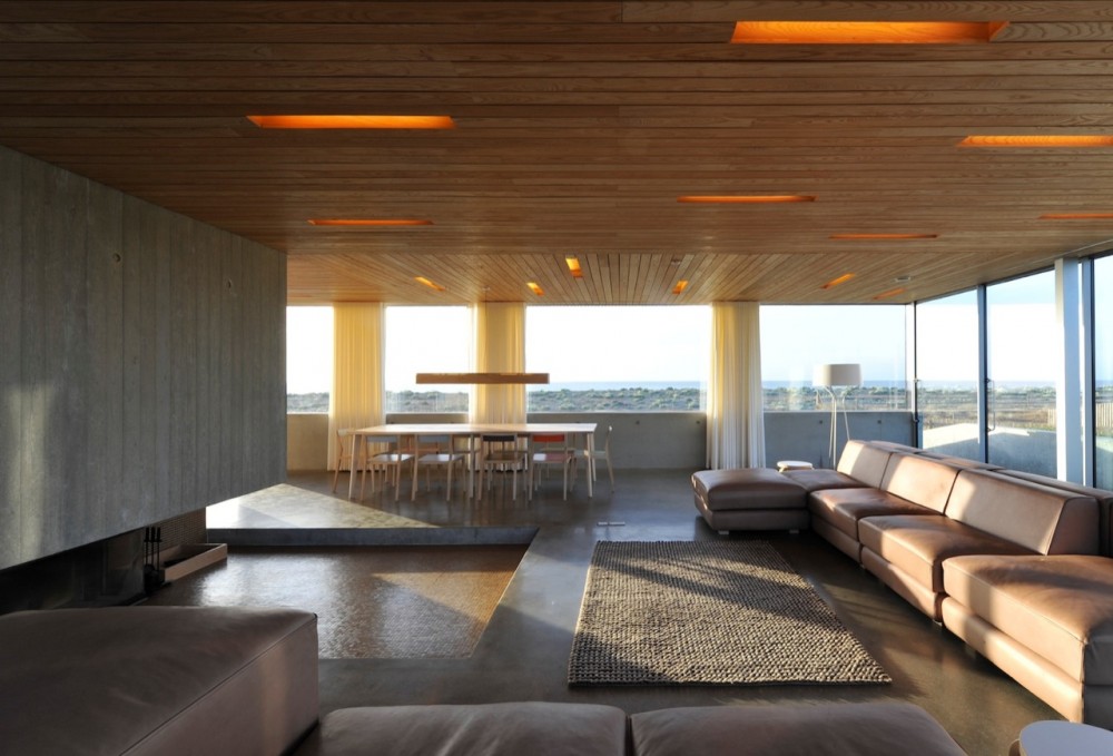 Dune House / JVA