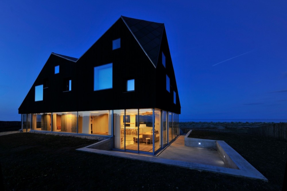Dune House / JVA