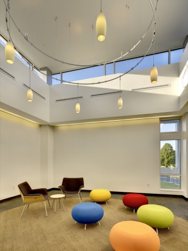 SUNY Institute of Technology Student Center / QPK Design (12)