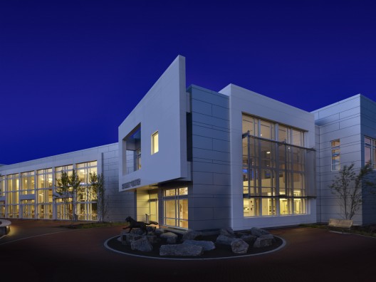 SUNY Institute of Technology Student Center / QPK Design (11)